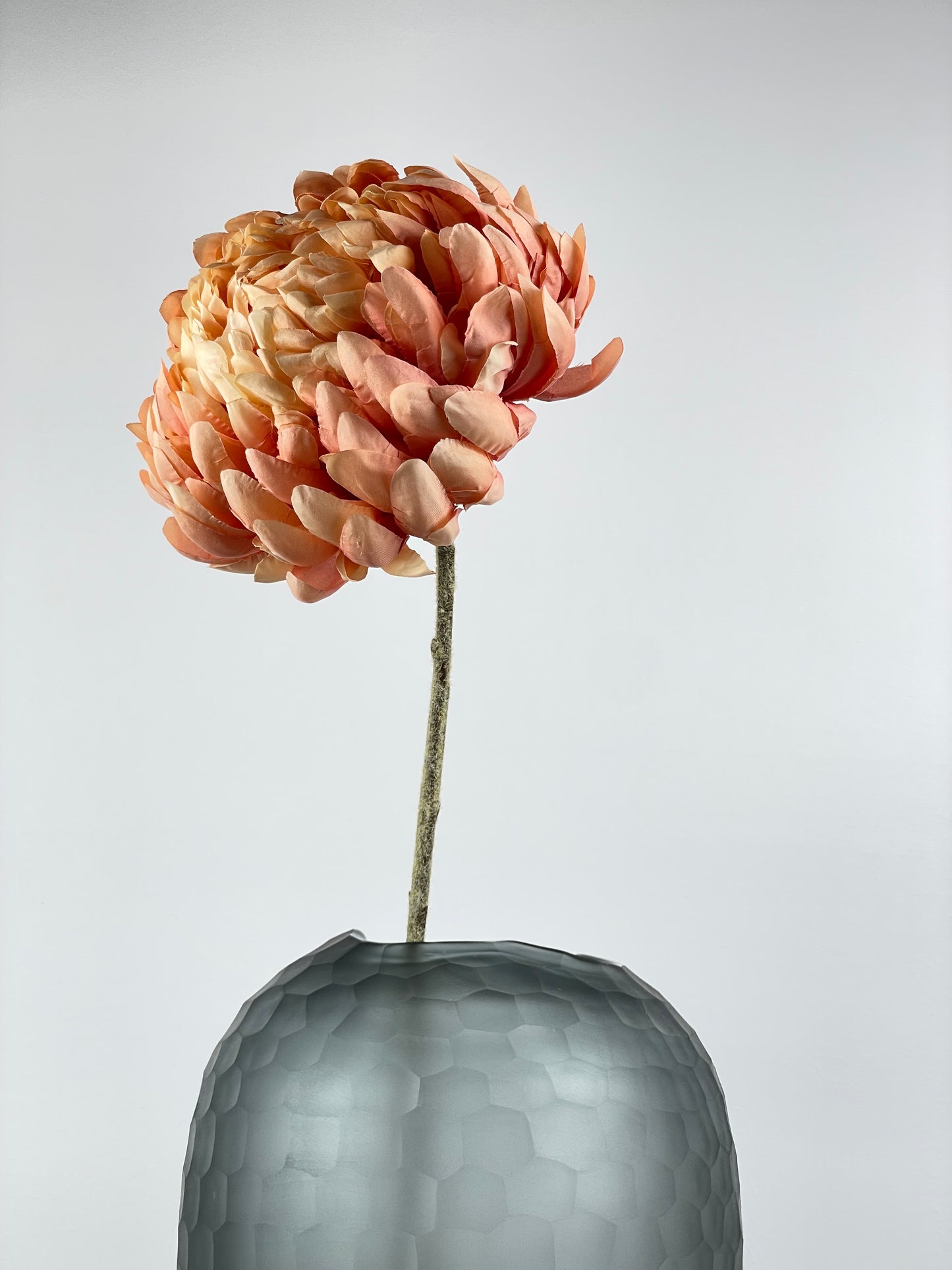 Artificial chrysanthemum, peach, 64cm
