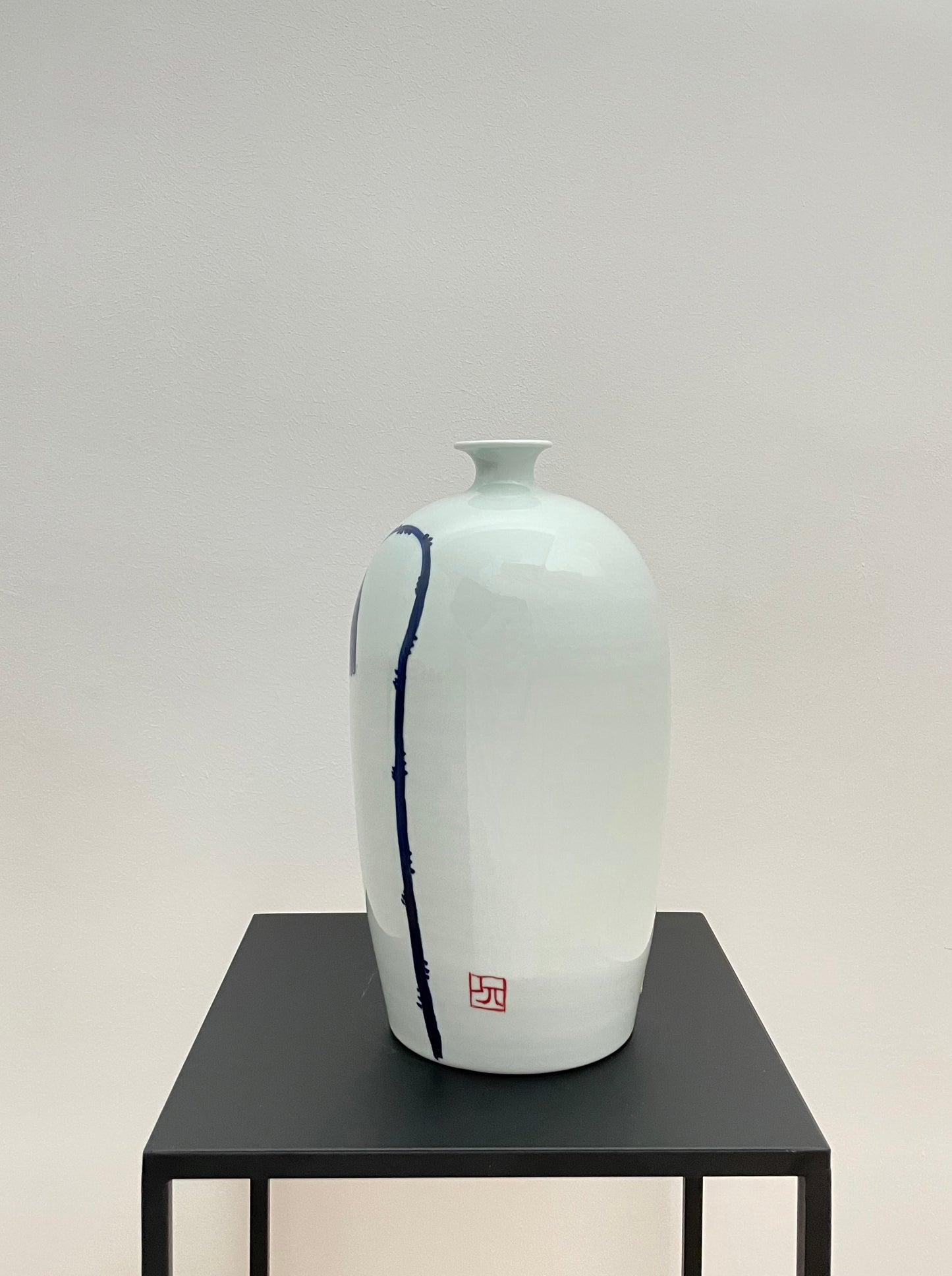 Porzellanvase, handbemalt, weiß, 33cm