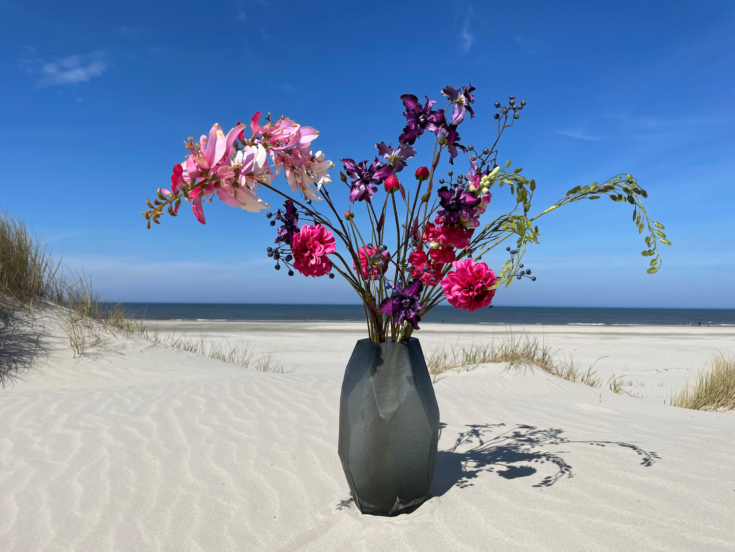 Artificial flower bouquet "Spicemarket" with vase