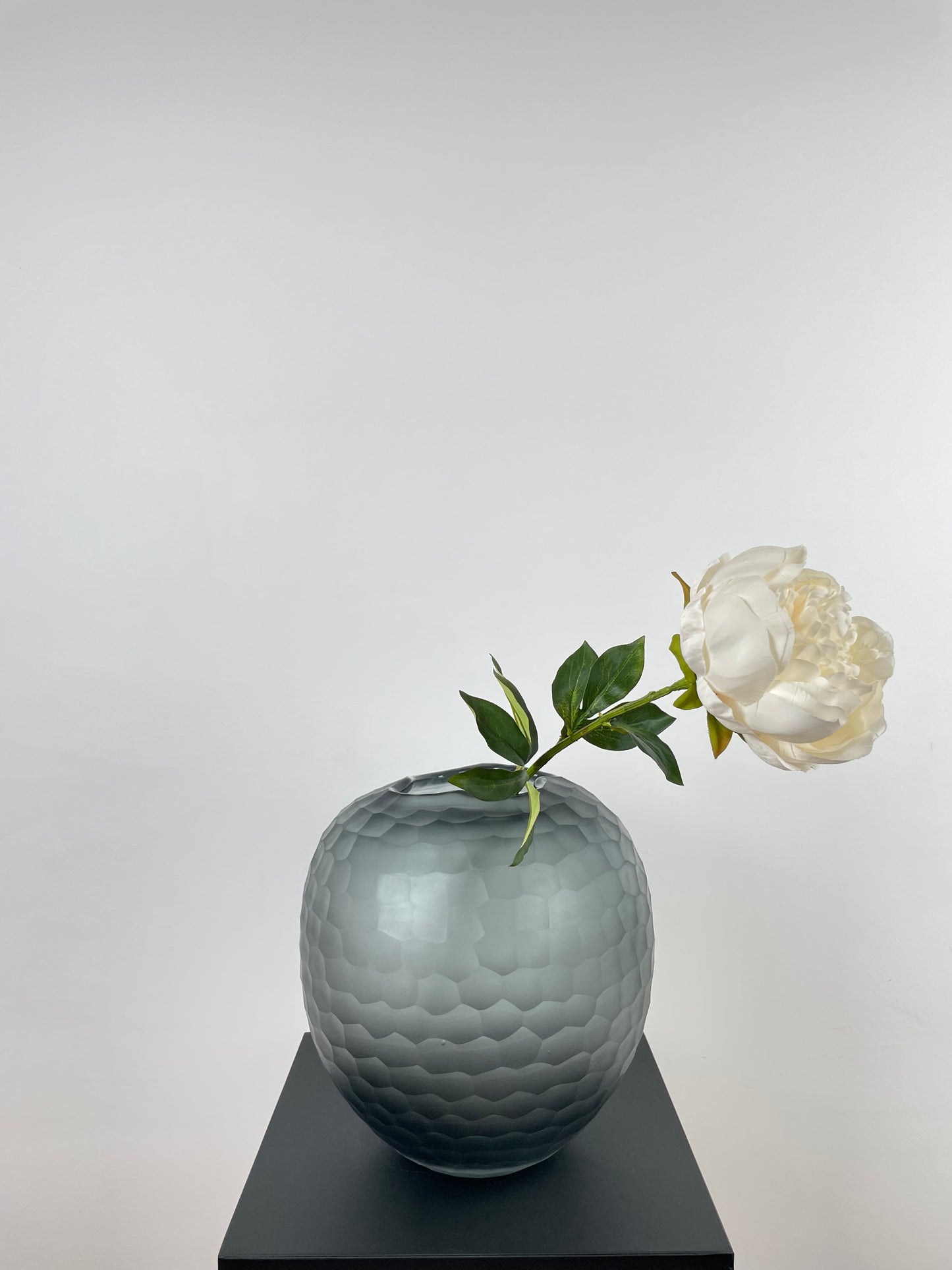 Artificial peony, white-cream, 52cm