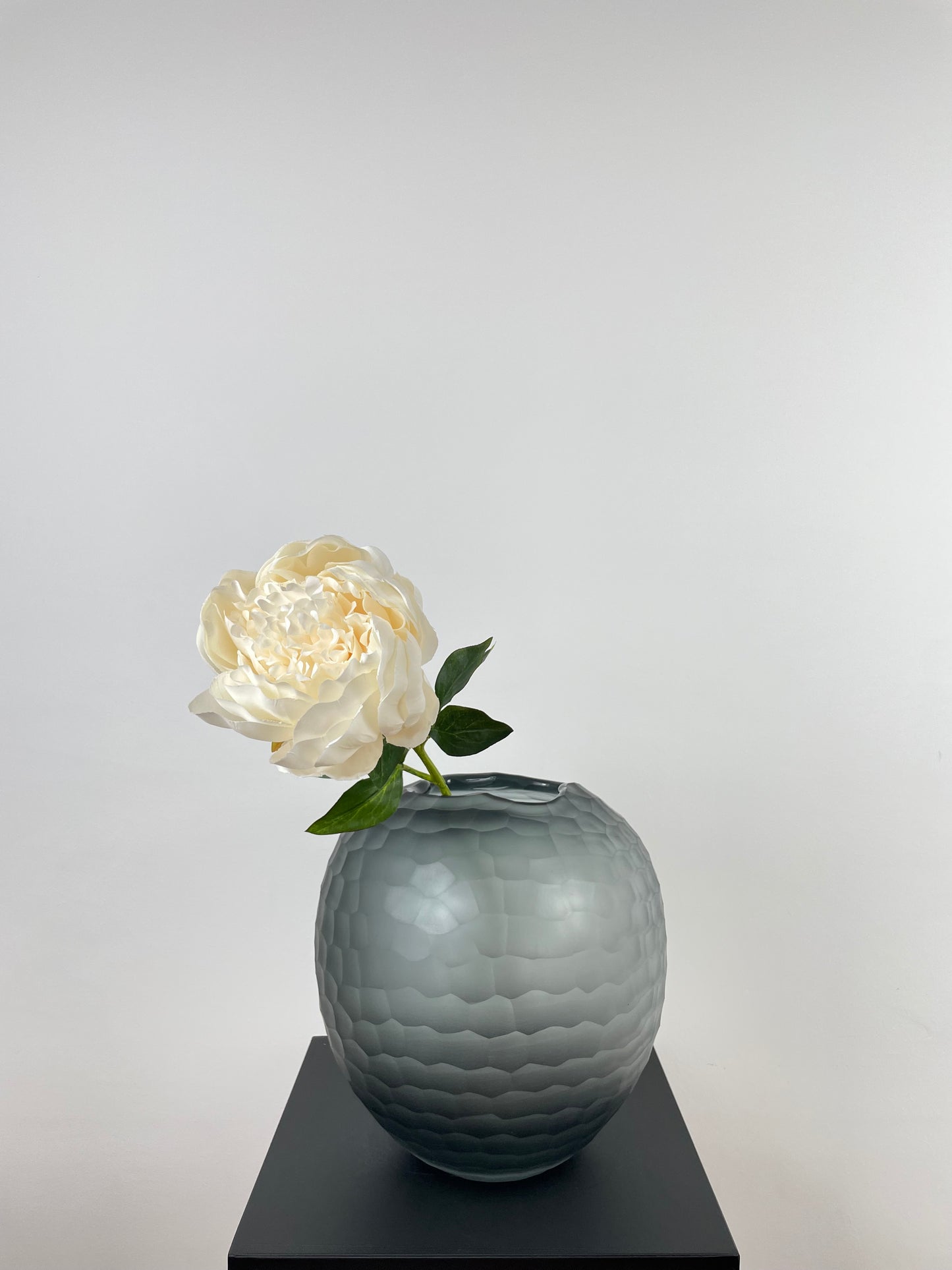 Artificial peony, white-cream, 52cm