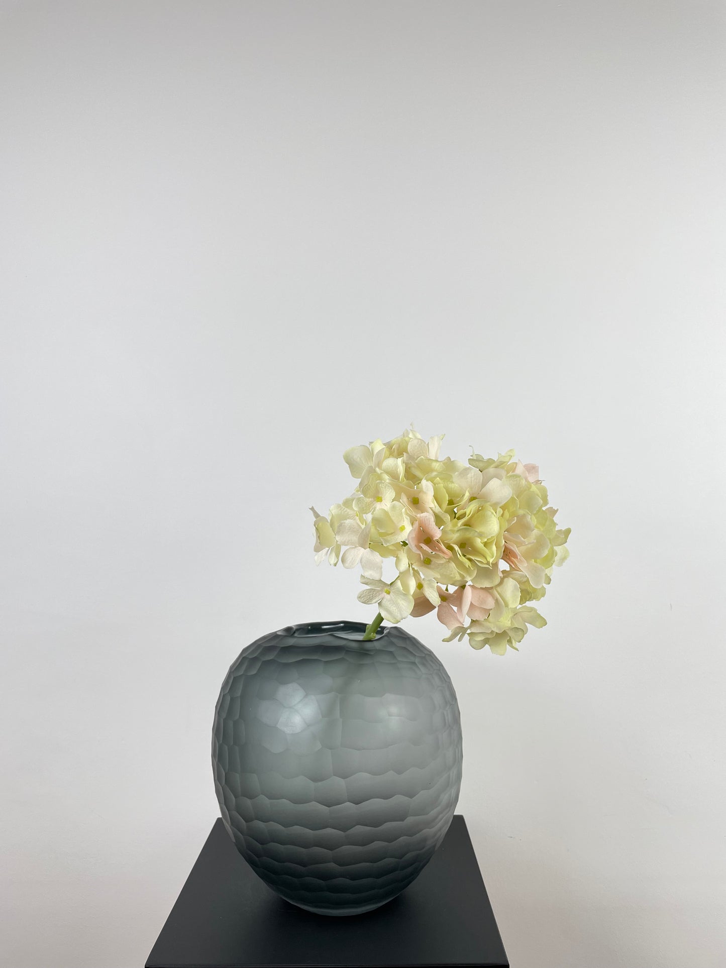 Artificial hydrangea, cream-light pink, 48cm