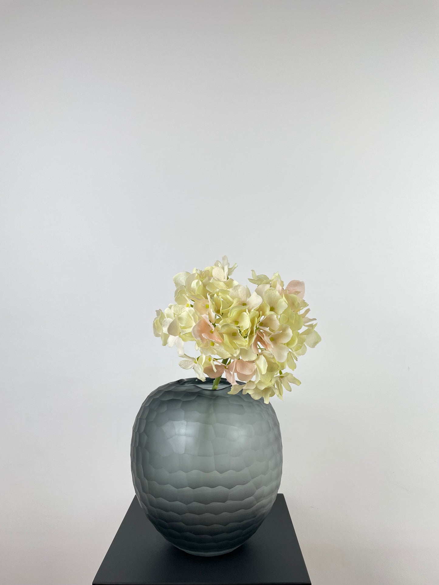 Artificial hydrangea, cream-light pink, 48cm