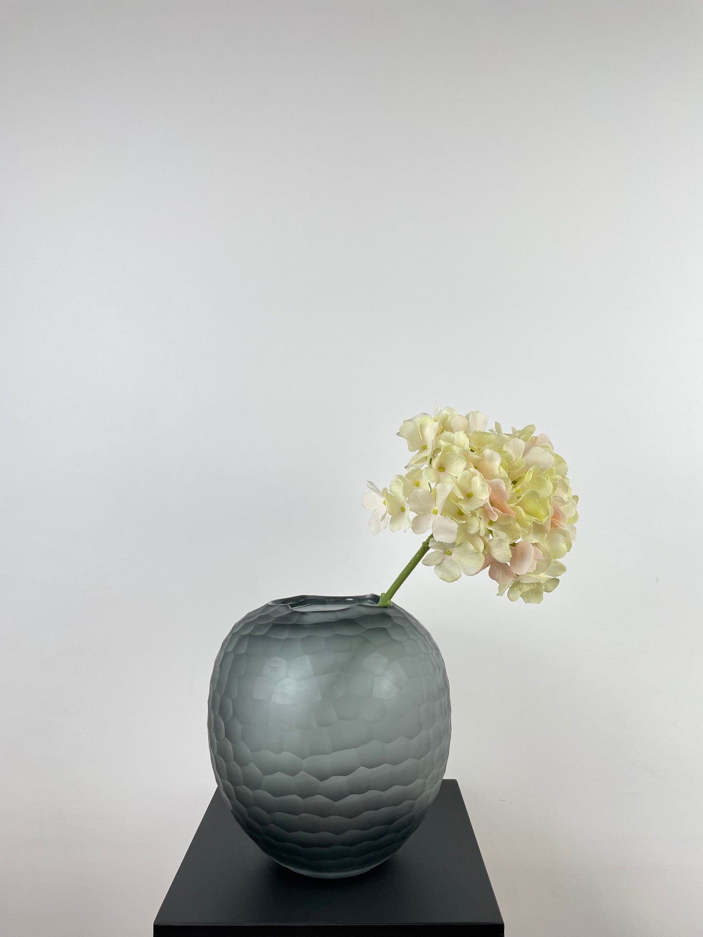 Artificial hydrangea, cream-light pink, 48cm