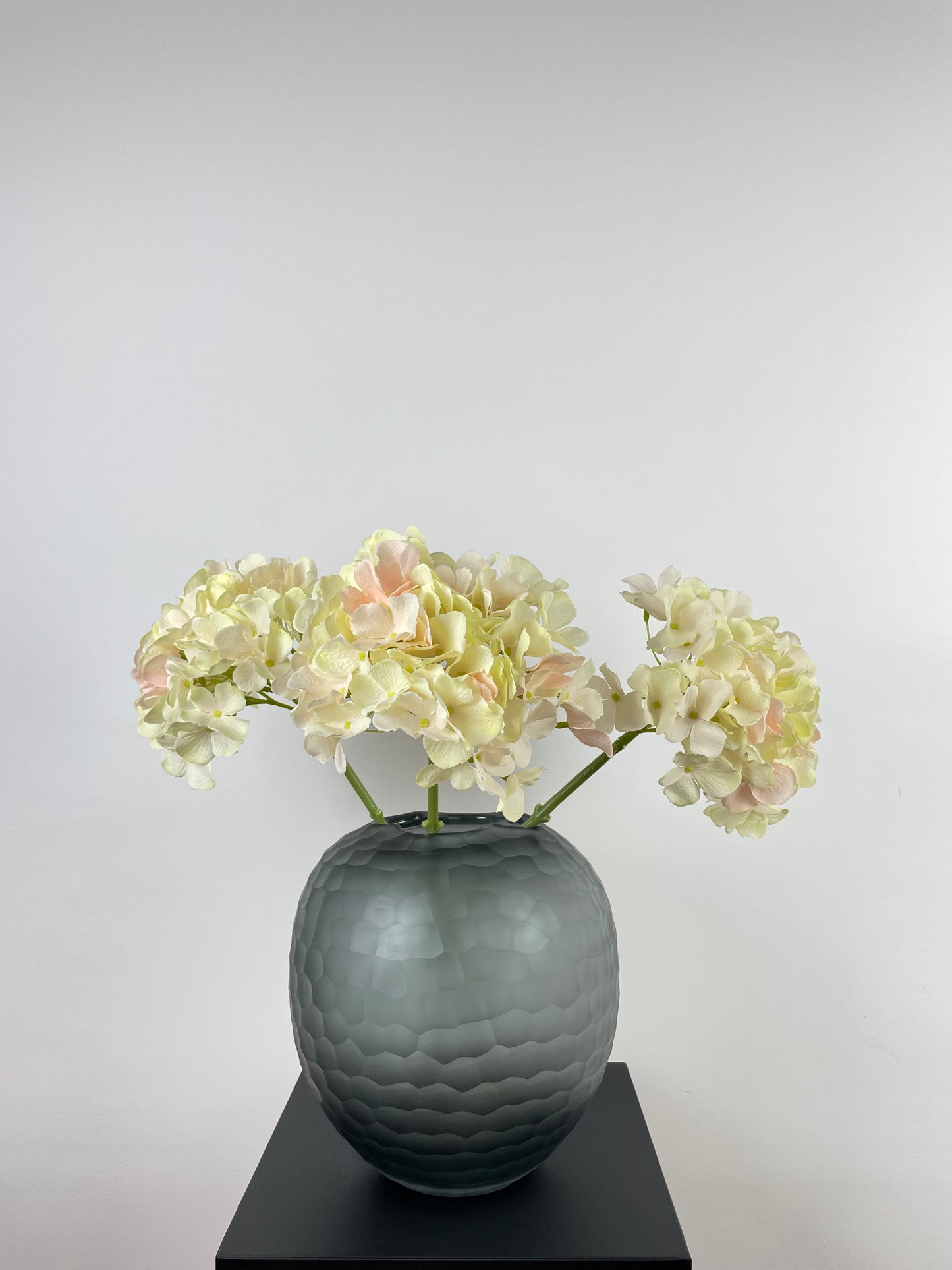 Artificial hydrangea, cream-light pink, 48cm