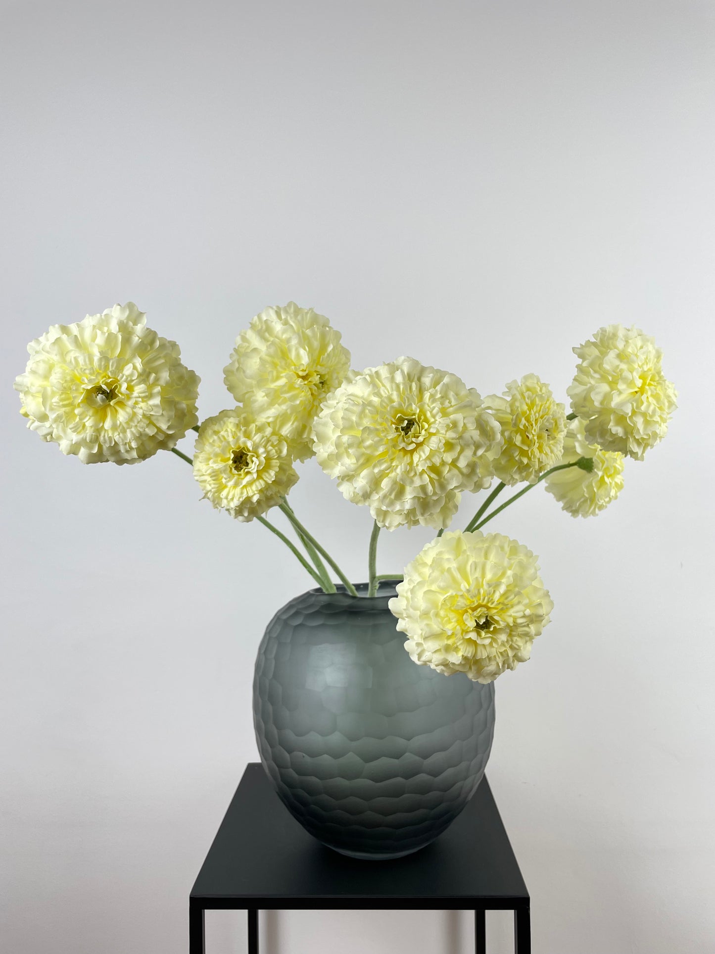 Artificial marigolds, white-cream, 63cm