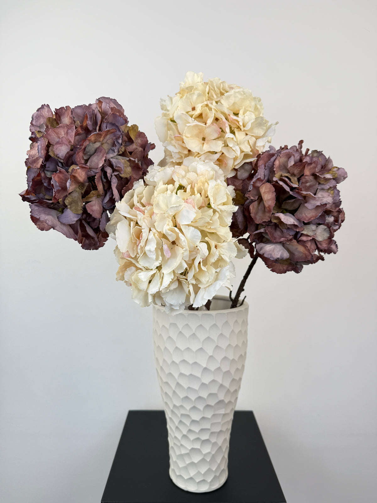 Künstliche Hortensien wie echt in Lila und Creme, 64cm, als Bouquet – Silk-ka