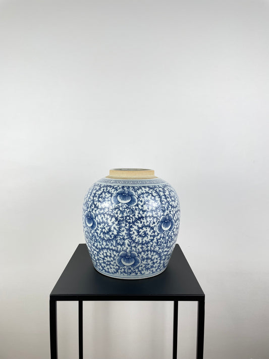 Porzellanvase, weiß blau, handbemalt, 22cm