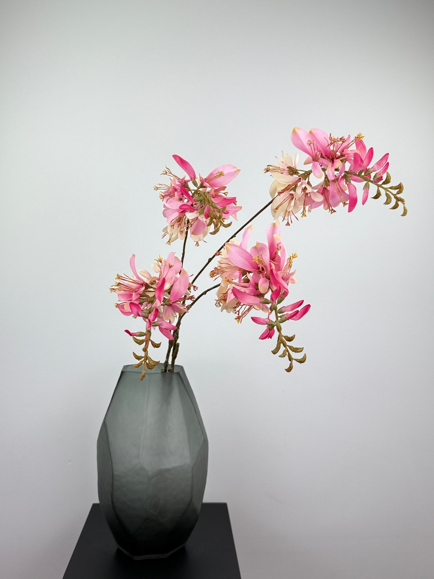 Künstliche Mucuna Blüte, rose-pink, 104cm
