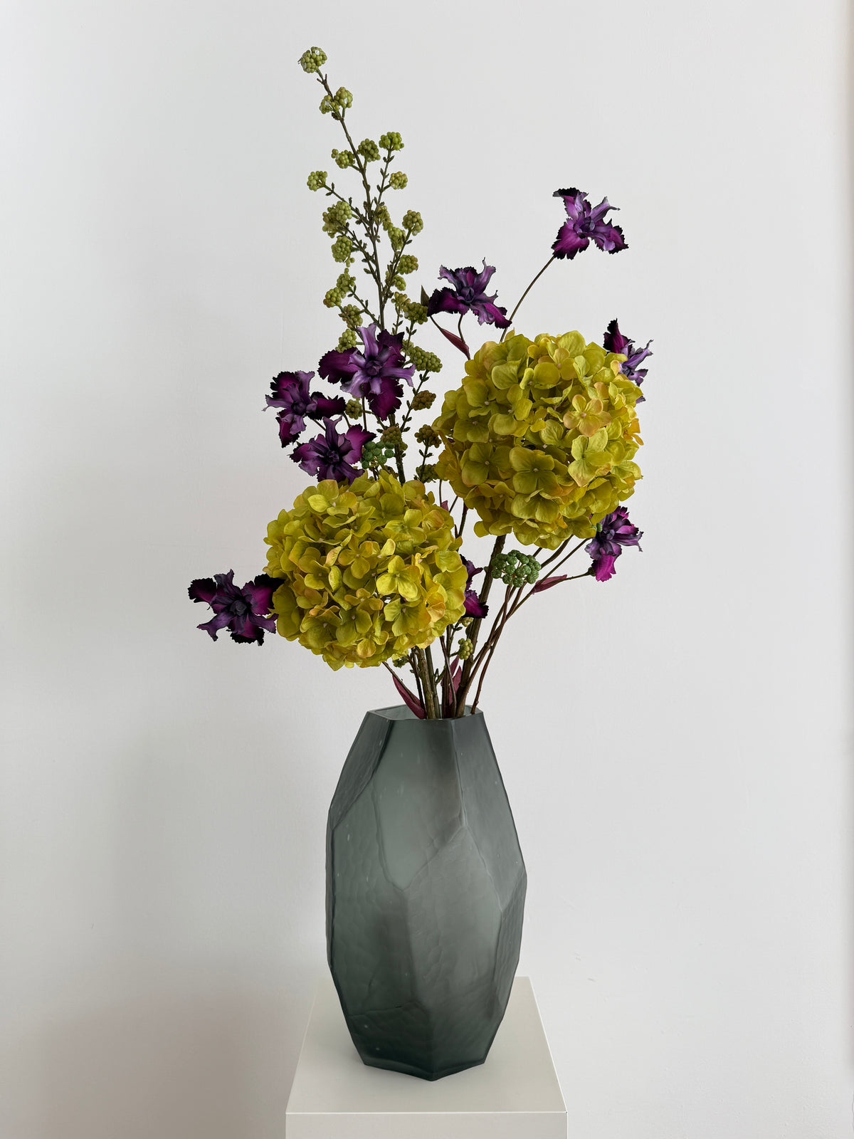 Kunstblumen Bouquet „Golden Hour“ – Hortensie, Liebesperlenstrauch & Iris wie echt