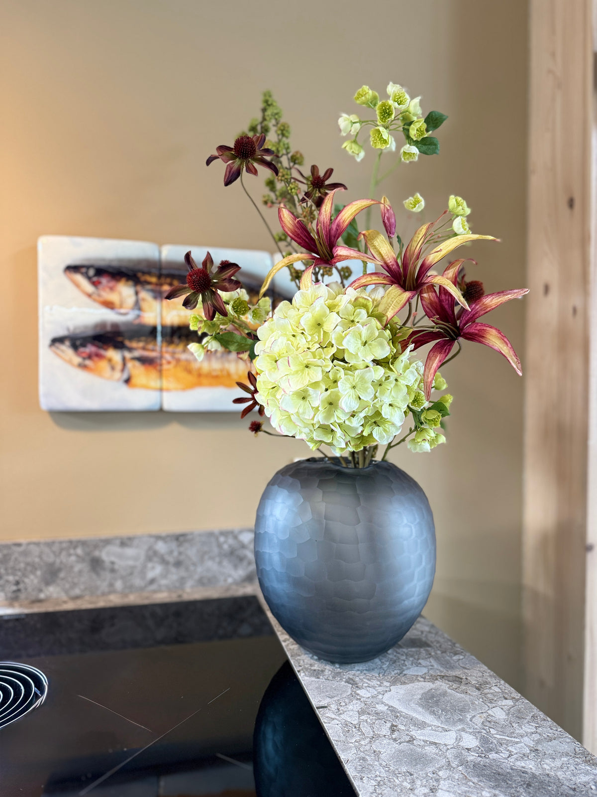 Kunstblumen Bouquet „Sea Breeze“ – Hortensien & Lilien wie echt –