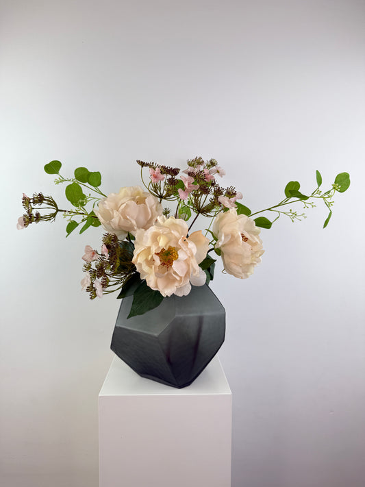 Kunstblumen Bouquet Bohème hochwertig wie echt – Eukalyptus, Hortensie mauve und Pfingstrose